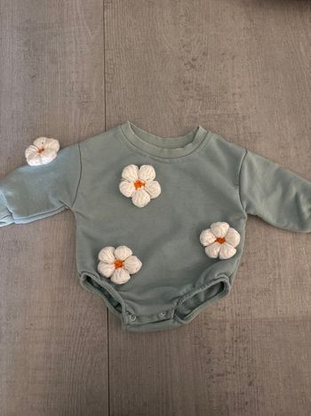 Pull à fleurs 