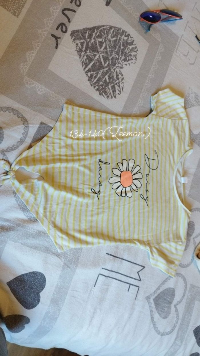 T-shirt fille 9-10 ans