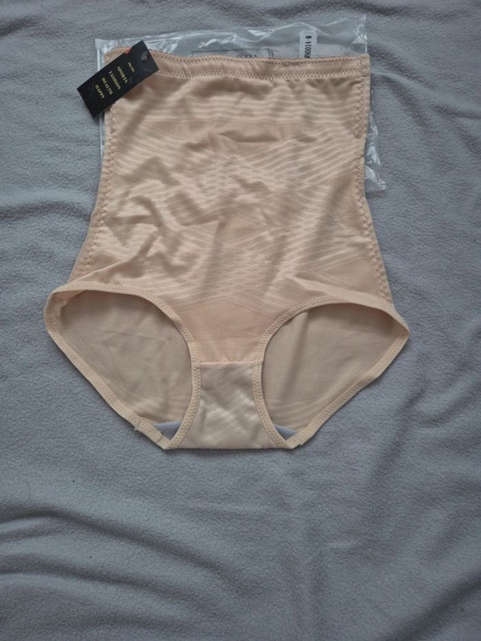 Culotte gainante taille M - photo numéro 3
