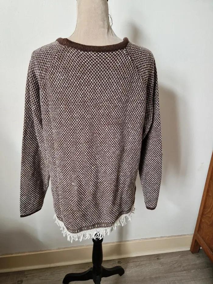 Pull a frange kiabi taille 46 - photo numéro 4