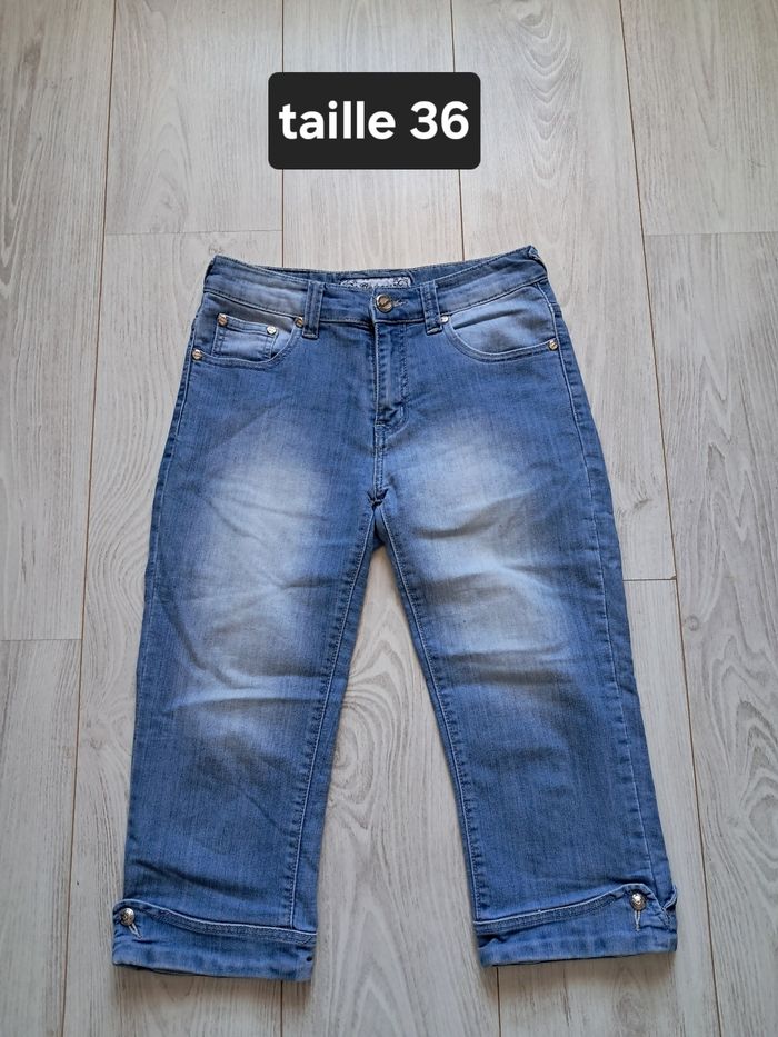 Pantacourt jeans taille 36 b.s jeans