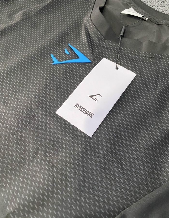 Gymshark Onyx 5.0  Compression
Shirt - photo numéro 3