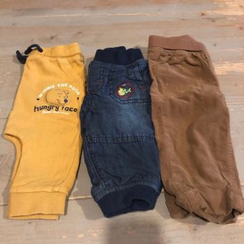 Lot 3 pantalons 6 mois