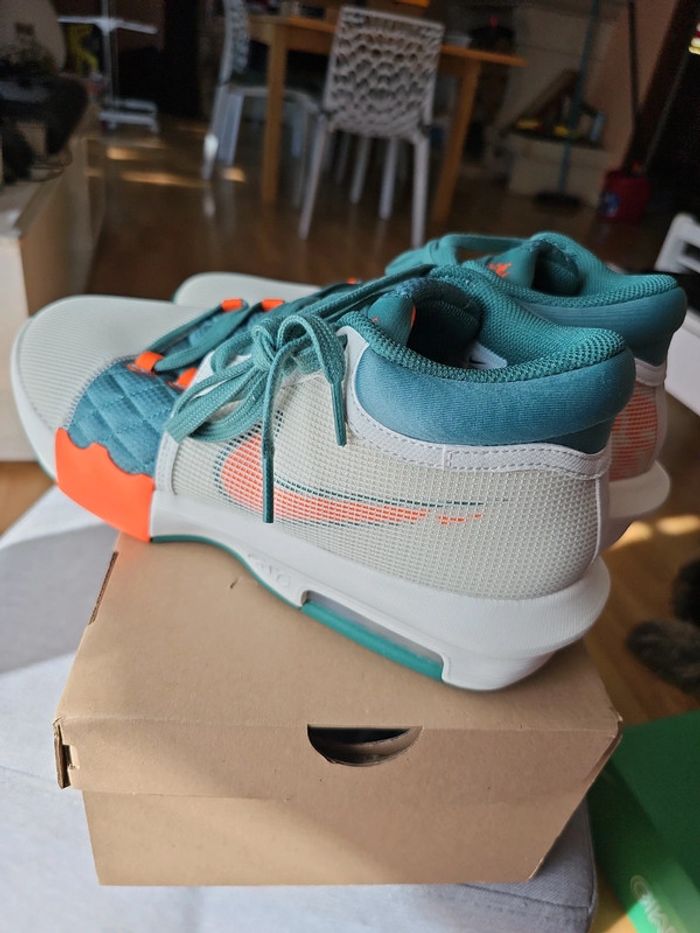 🔥Lebron Witness VIII Famu T.44.5🏀 - photo numéro 2