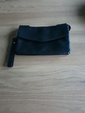 Pochette noire