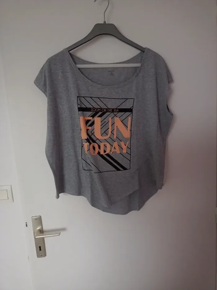 Tee shirt gris femme