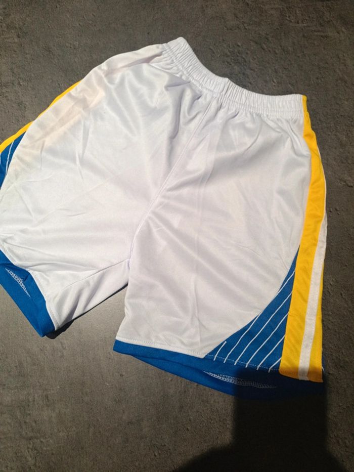 Tenue NBA golden state warriors Stephen Curry blanc. T.24 - photo numéro 3