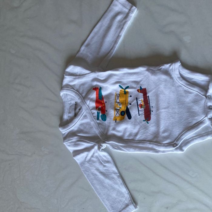 Lot 7 bodies thème aviation orchestra 3 mois - photo numéro 6