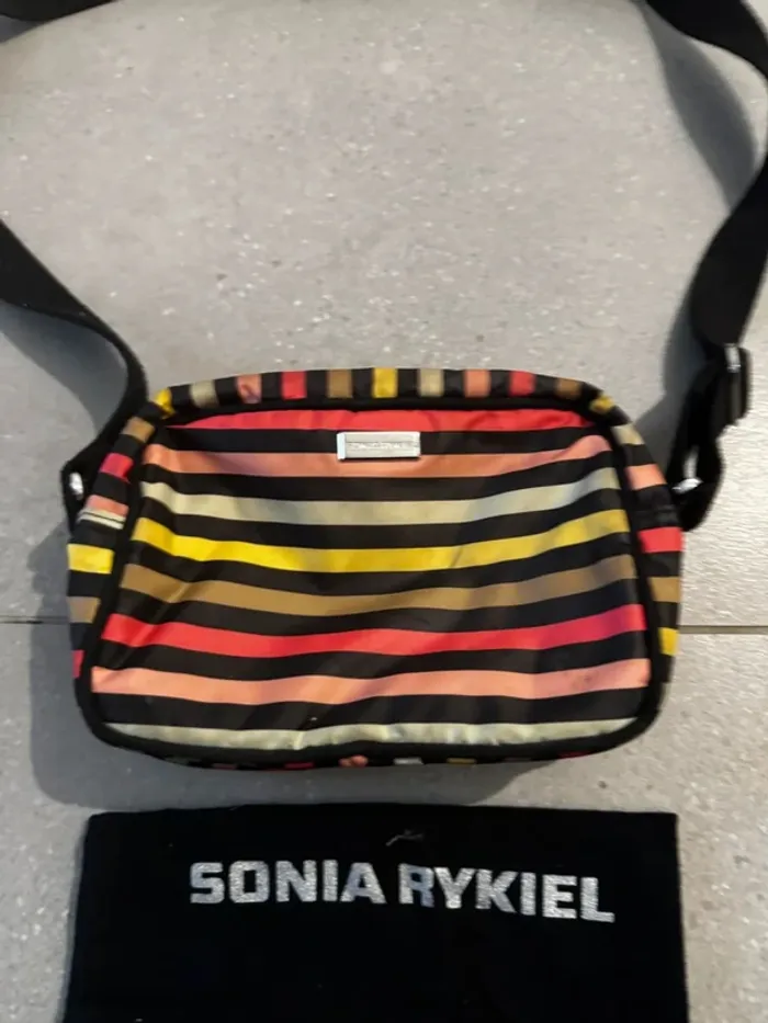 Sac à bandoulière Sonia Rykiel multicolore, bon état mais il y a des tâches 21x14cm - photo numéro 3