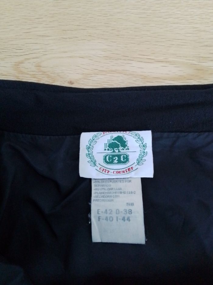 Jupe noire T40 ”C2C city-coutry”