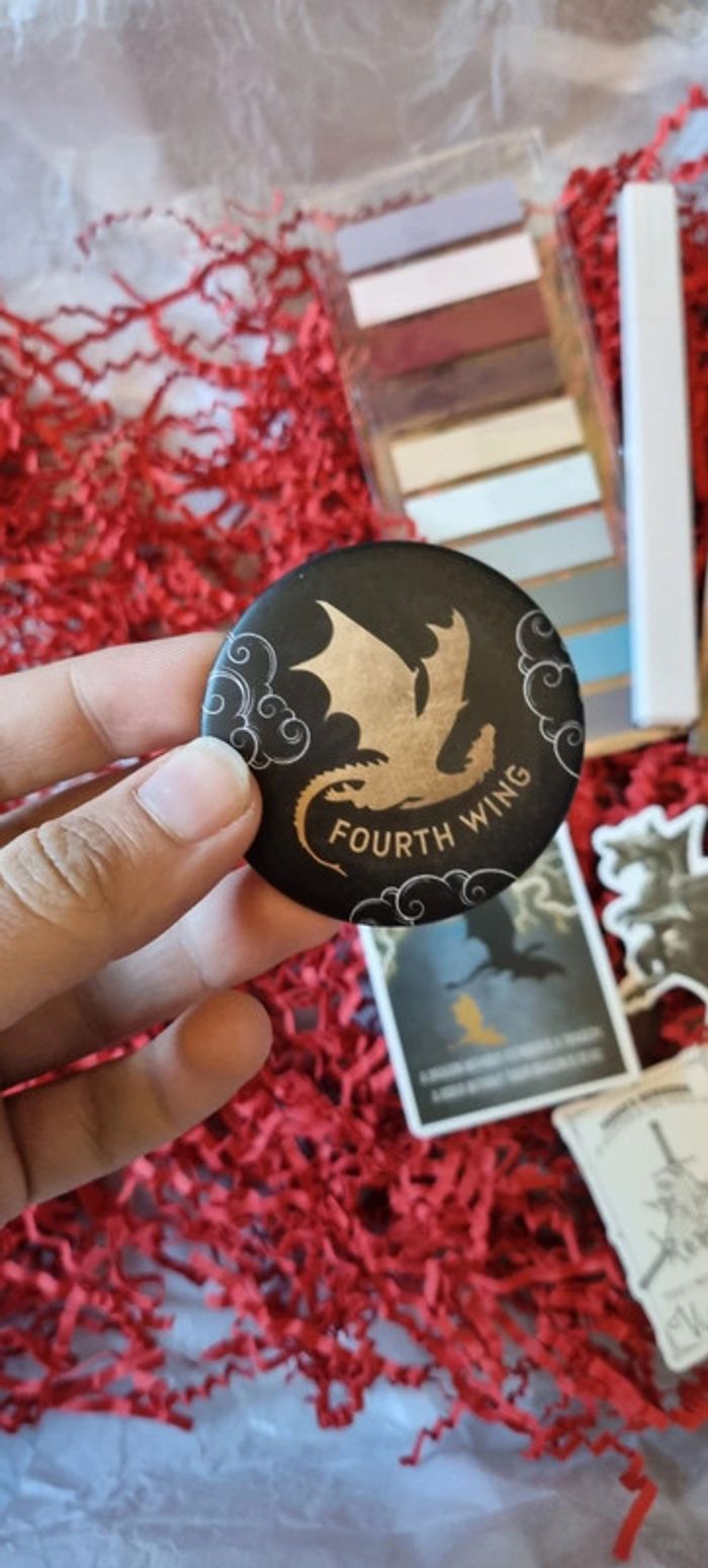 Box Fourth Wing avec défaut + Goodies - photo numéro 14
