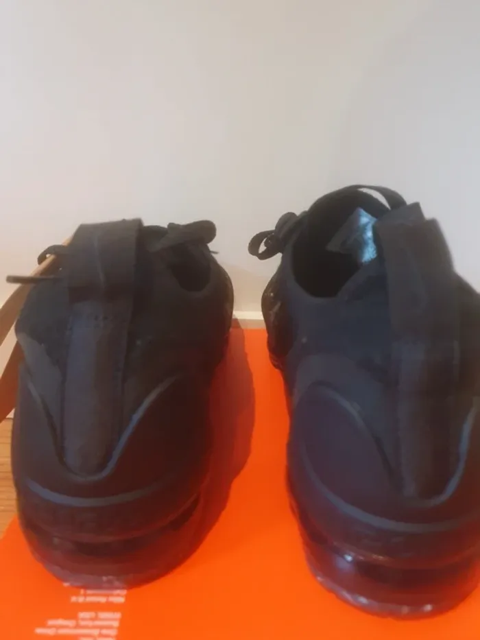 Nike Air Vapormax "full black"(36.5) - photo numéro 6