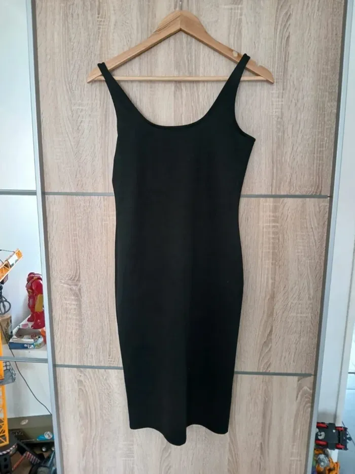Robe d'été noire moulante follow me M