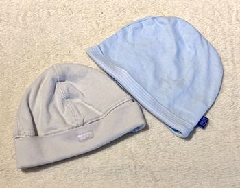 Lot 2 bonnets bébé 6 mois 67cm