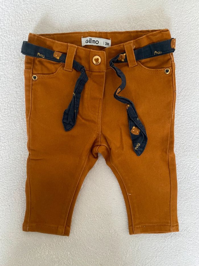 Pantalon camel/moutarde.très bon etat