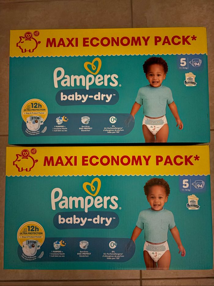 Couches Pampers Taille 5 Neuf