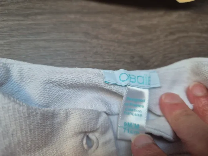 Beau gilet obaïbi 9 mois - photo numéro 2