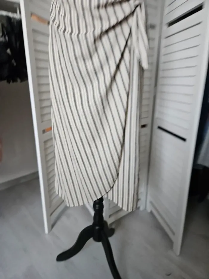 Robe mi-longue T.L h&m - photo numéro 4