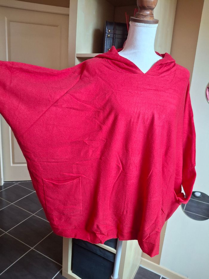 Pull fin capuche rouge oversize - photo numéro 2