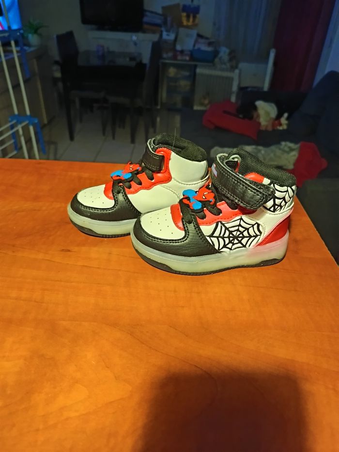 Basket spiderman enfant - photo numéro 2