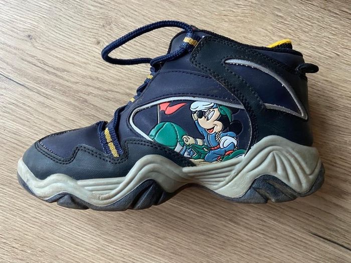 Baskets Mickey Taille 34 - photo numéro 2