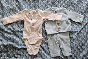 Ensemble pantalon body et veste nid d'abeille