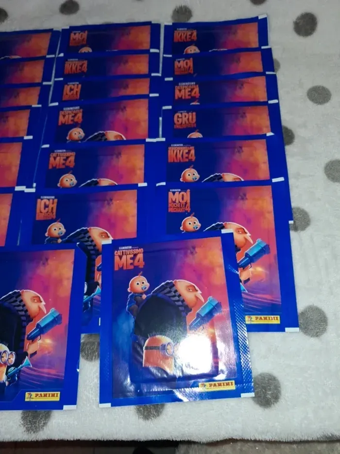 Lot de 20 pochettes panini neuves moi moche et méchant 4 minions neuves - photo numéro 2