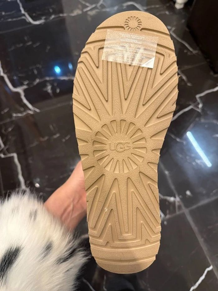 Bottes UGG Classic Ultra Mini Platform 40 - photo numéro 4