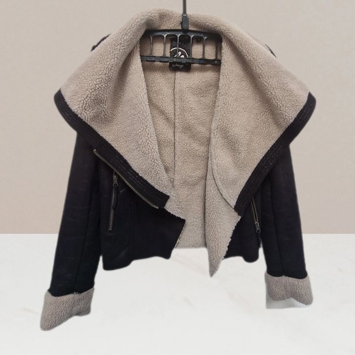 Magnifique petit manteau fausse fourrure taille M - photo numéro 3