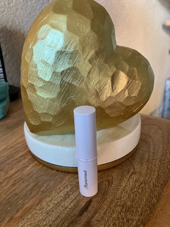 Marionnaud neuf lipstick rouge à lèvres essential neuf 2.7 ml