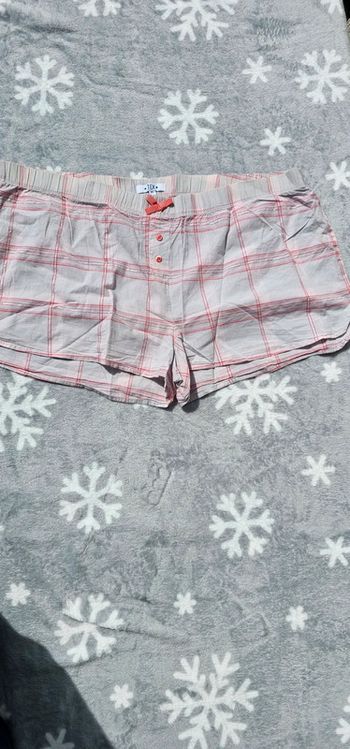 Short léger TeX 46/48