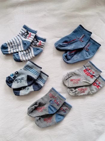 Lot 5 paires chaussettes Vertbaudet 23-26