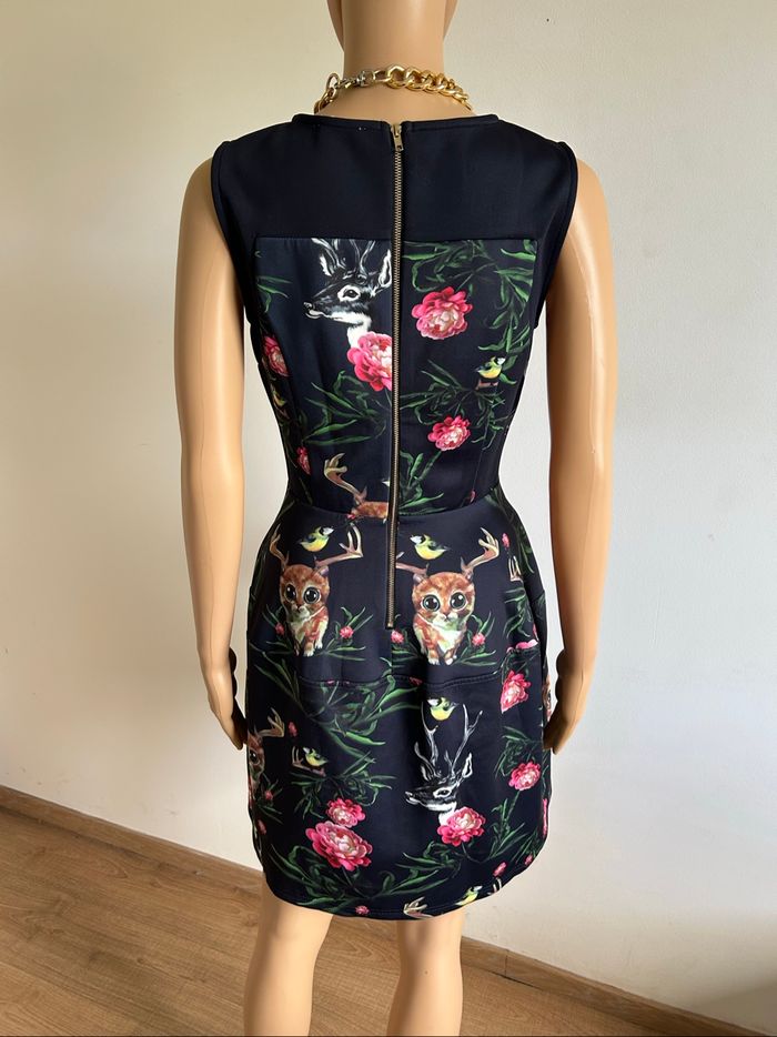 Robe noire et imprimée sans manches Molly Bracken taille 1 jamais portée - photo numéro 5