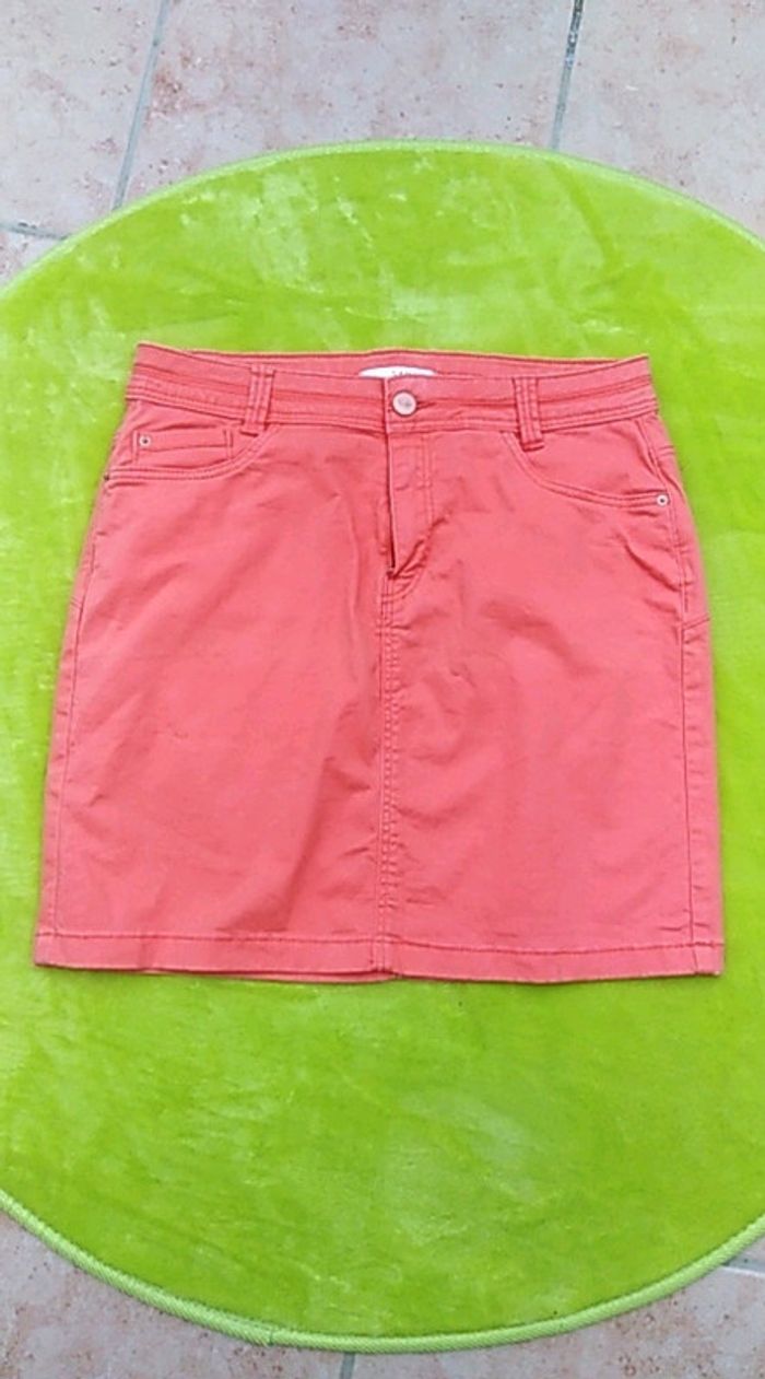 Jupe droite corail Camaïeu taille 40