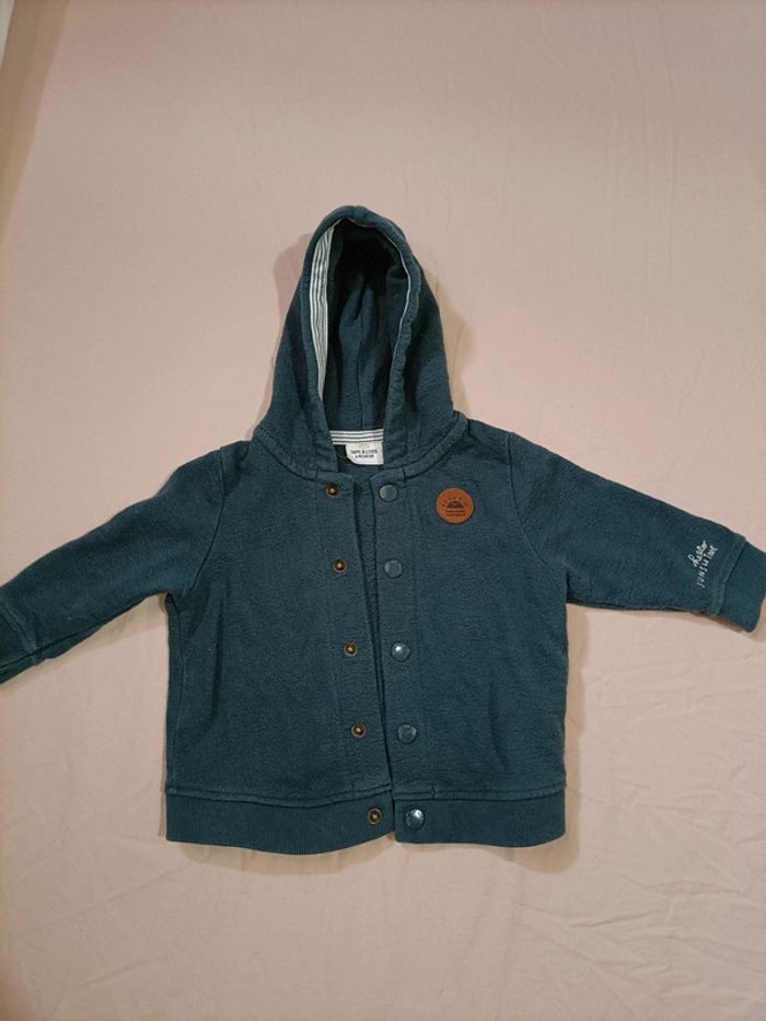 Gilet à capuche
