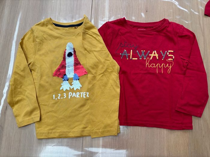 3 t-shirts manches longues + 1 pantalon