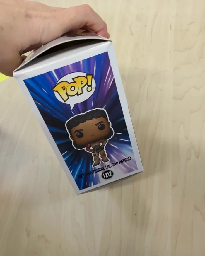 Figurine Funko Pop Pixar Buzz le film 1212 : Izzy Hawthorne - photo numéro 6