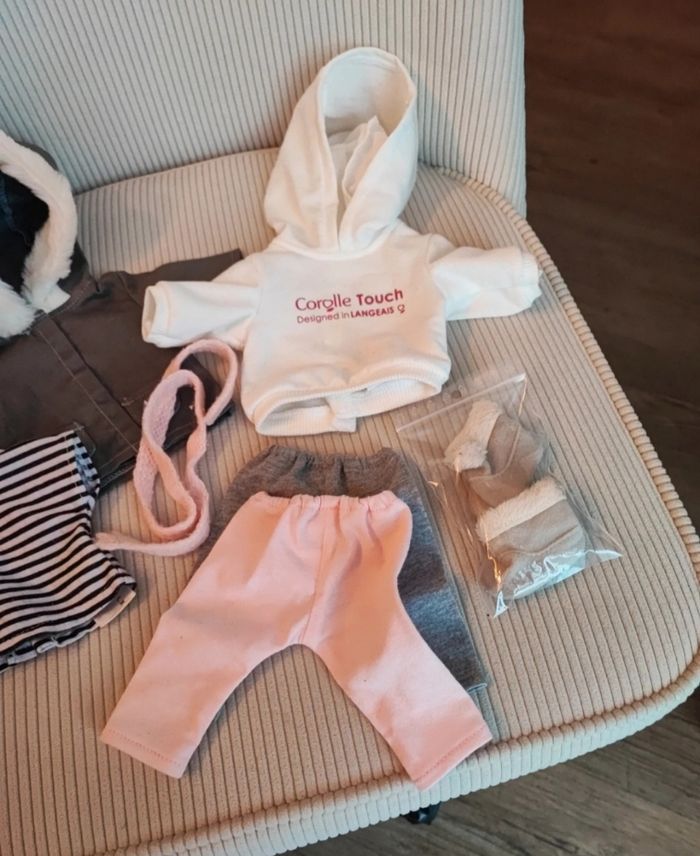 Lot vêtements de poupée corolle 36 cm. - photo numéro 3