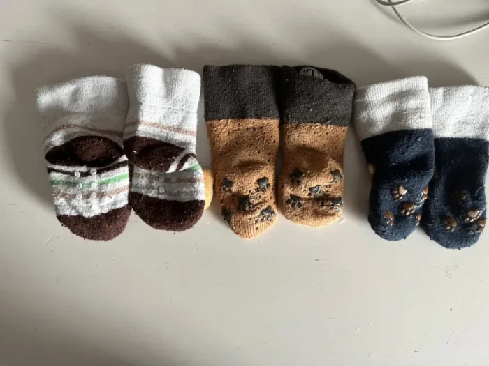 Lot de 3 paires de chaussettes anti dérapantes - photo numéro 2