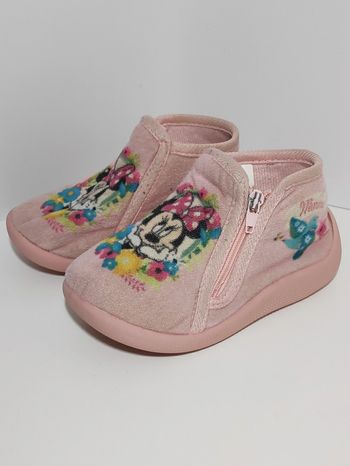 Chaussons fille Minnie taille 23