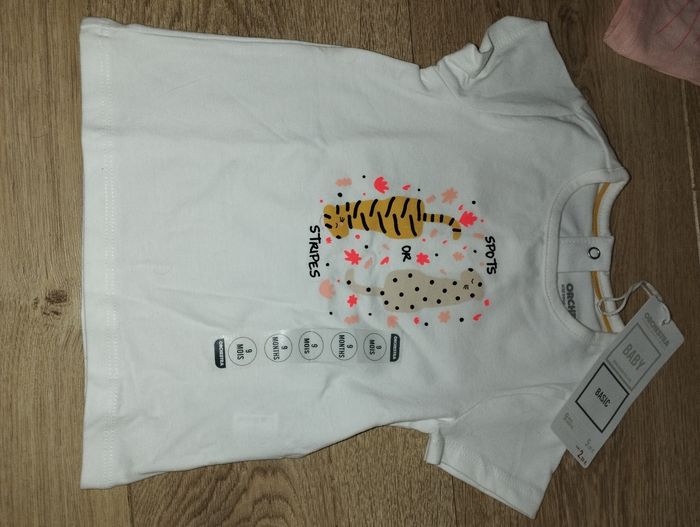 Tee shirt