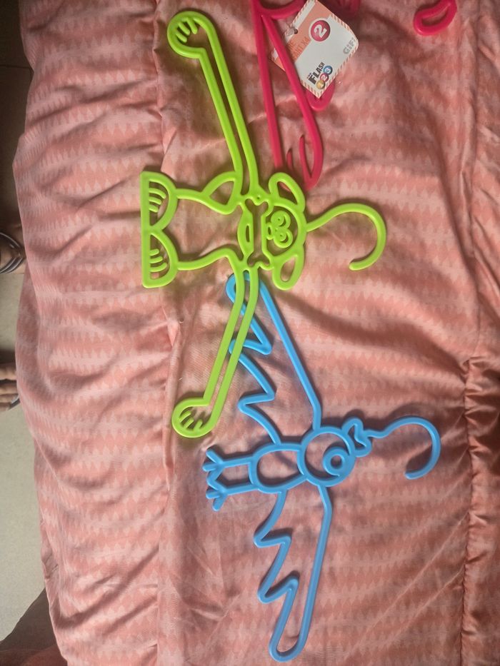 Cintre enfant