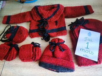 Lot naissance 1mois 5 pièces fait main neuf 