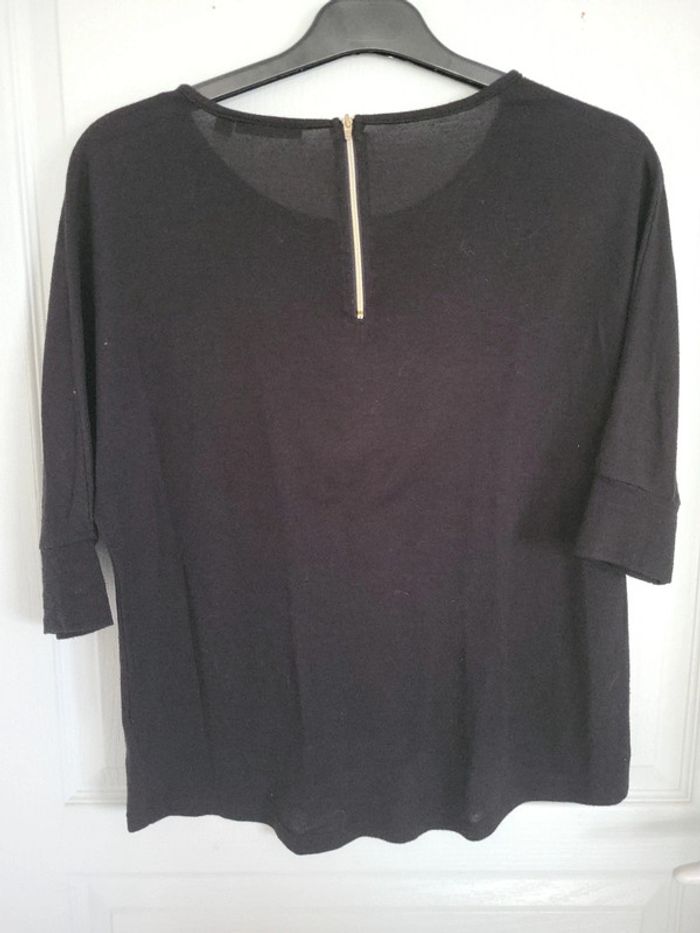 Haut noir - photo numéro 3