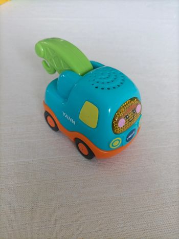 Tut tut bolide Vtech Yann le roi de la dépanne bleu et orange