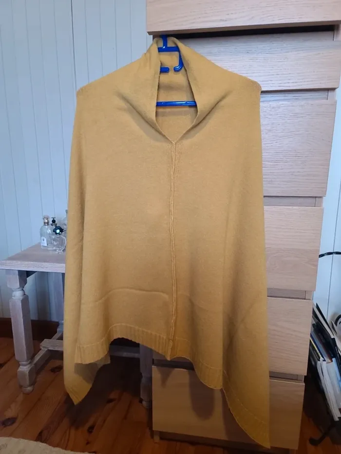 Très beau poncho