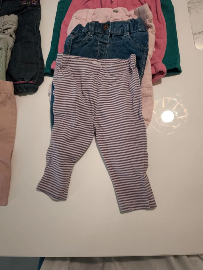 Lot 5 pantalon 6 mois - photo numéro 2