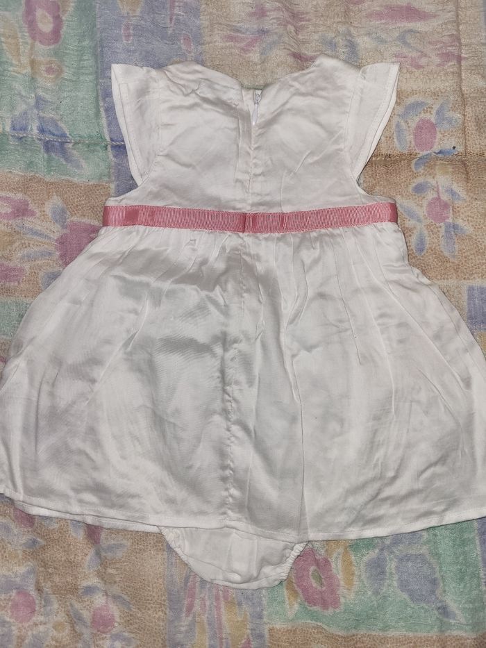 Robe 6 mois - photo numéro 4