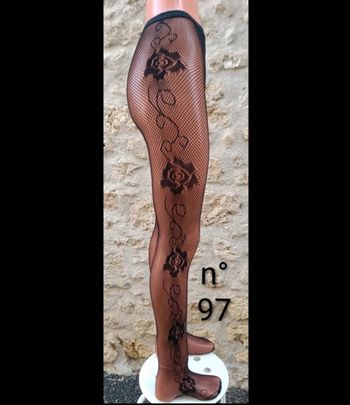 Collant résille motif fantaisie florale sur les côtés