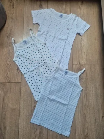 Lot de 3 hauts "petit bateau"  10 ans état neuf